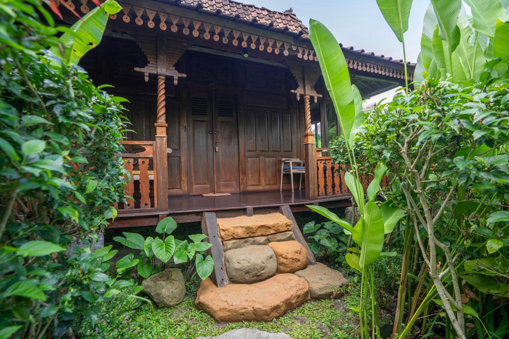 Art 4* Ubud